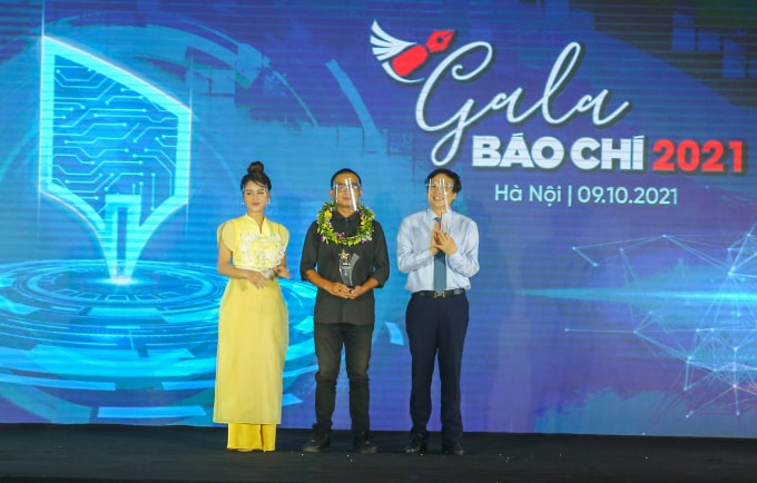 gala bao chi 2021 lang dong cam xuc cham den vinh quang hinh 2