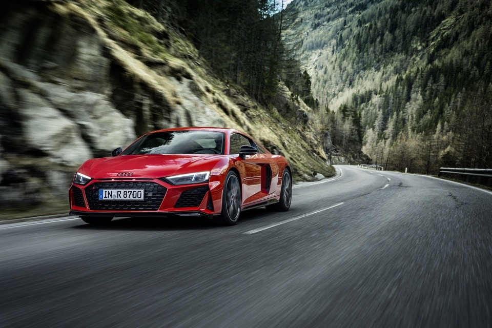 kham pha mau xe audi r8 v10 performance 2022 so huu dong co v10 manh 562 ma luc hinh 4