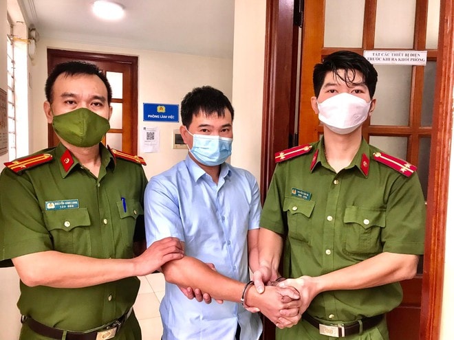 bat giu giam doc doanh nghiep duoc tron truy na ve hanh vi tham o tai san hinh 1
