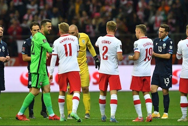 chia tay doi tuyen ba lan lukasz fabianski da nhan duoc man tri an vo cung xuc dong hinh 3