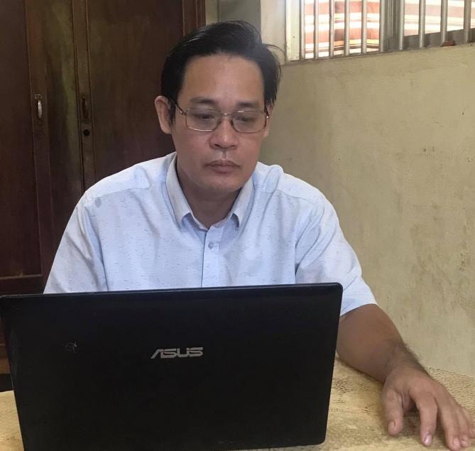 thay giao viet don nghi viec vi van nan doi tra noi toi chuan bi dinh cu canada la bia dat boi nho hinh 1