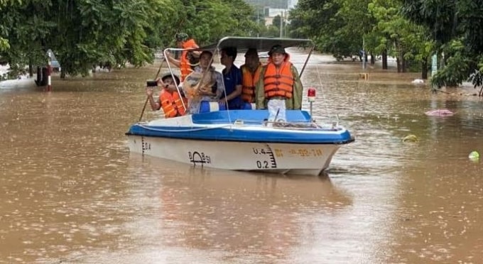 cac tinh thanh tu quang ninh den quang ngai chu dong ung pho con bao so 8 hinh 1