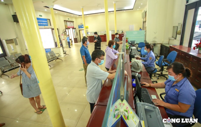 ha noi cac ben xe khach tat bat chuan bi don khach ga tau mo ban ve tro lai hinh 17