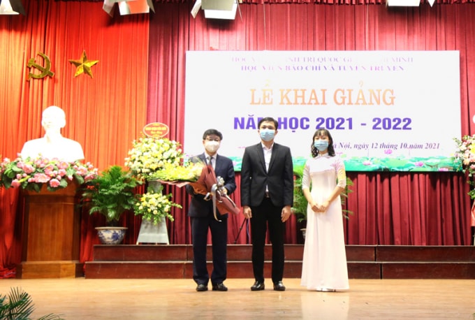 hoc vien bao chi va tuyen truyen long trong to chuc le khai giang nam hoc moi 2021 2022 hinh 8