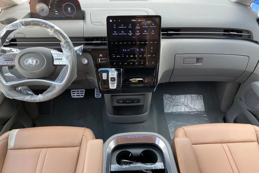 hyundai staria duoc cai tien thanh xe buyt cho hoc sinh hinh 6