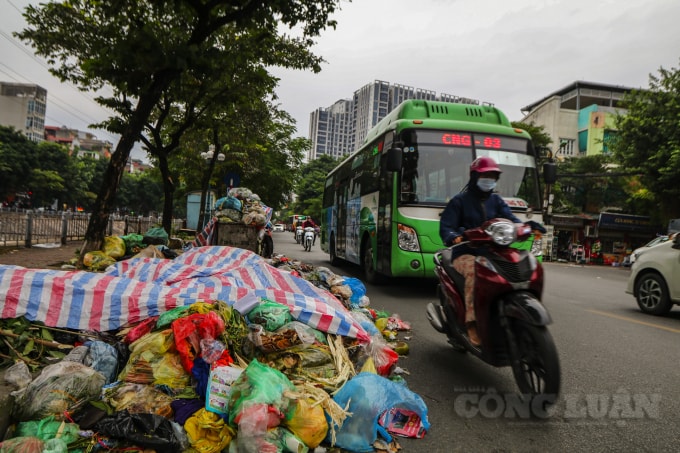 ha noi ra soat danh gia viec dau thau dat hang thu gom rac thai sinh hoat hinh 1
