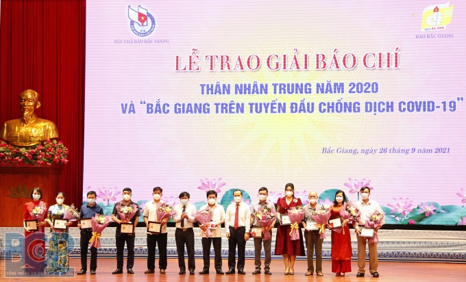 suc nong su kien lan toa qua tung mua giai hinh 1