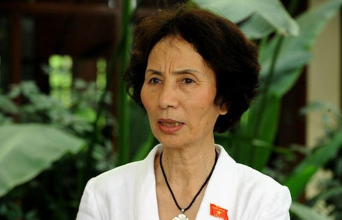 pgs ts bui thi an co chuyen moc noi lay dat gia re roi om dat cho len gia huong loi hinh 2