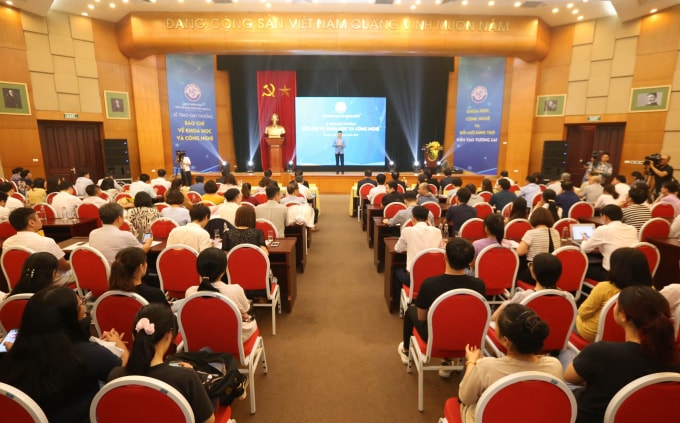 bo khcn cong bo giai thuong bao chi ve khoa hoc va cong nghe nam 2020 hinh 2