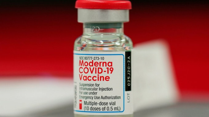 fda my khuyen tiem bo sung vaccine cua moderna cho nguoi co nguy co cao hinh 1