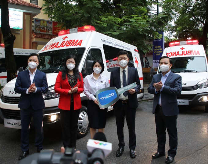 ha noi tiep nhan 30 xe ho tro tiem chung vac xin co dong de phong chong dich hinh 1