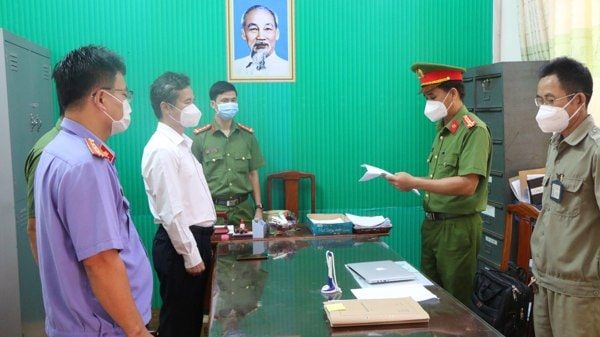 bat tam giam giam doc va nguyen giam doc trung tam gdtx tinh binh phuoc hinh 1
