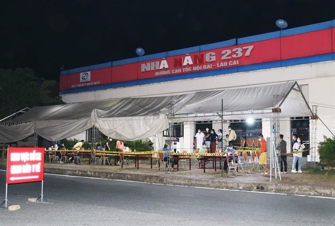 tim nguoi toi 3 quan com tren cao toc ha noi lao cai lien quan den benh nhan covid 19 hinh 1