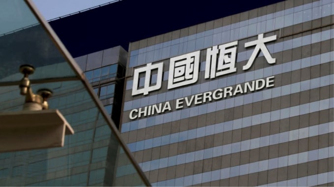 trung quoc lan dau len tieng ve ho no 300 ty usd cua evergrande hinh 1