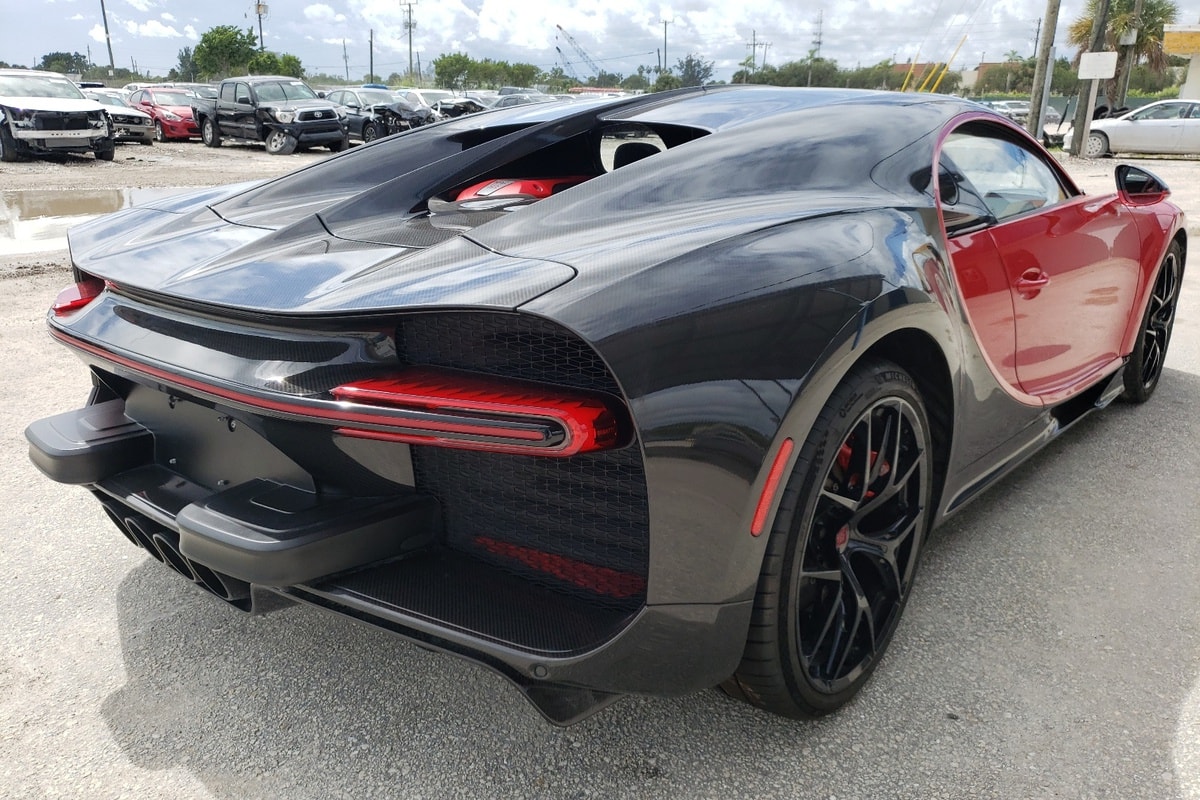 bugatti chiron sport bi chay duoc rao ban voi gia 345000 usd hinh 3