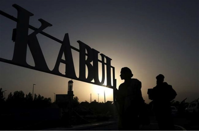 taliban khong tra tien dien afghanistan chim trong bong toi hinh 1