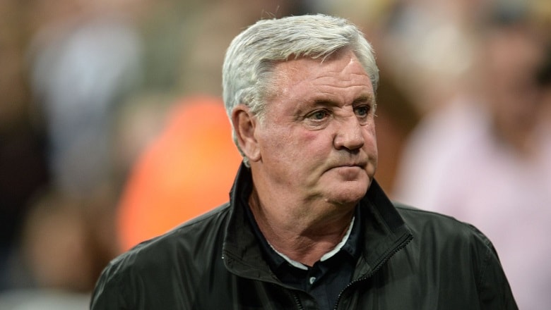 clb newcastle loai bo hlv steve bruce den bu 8 trieu bang hinh 1
