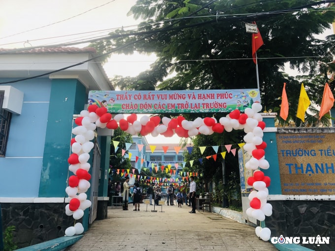 tp hcm nhung hoc sinh dau tien duoc tro lai truong sau dich covid 19 hinh 2