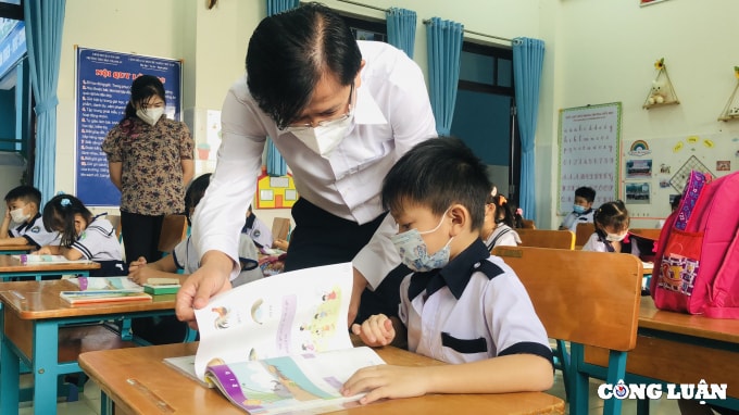 tp hcm nhung hoc sinh dau tien duoc tro lai truong sau dich covid 19 hinh 8