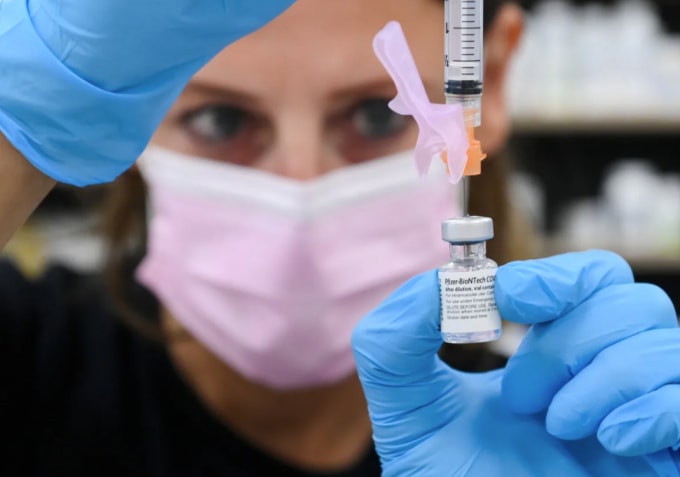 vaccine covid 19 cua pfizer dat hieu qua 93 voi lua tuoi 12 18 hinh 1