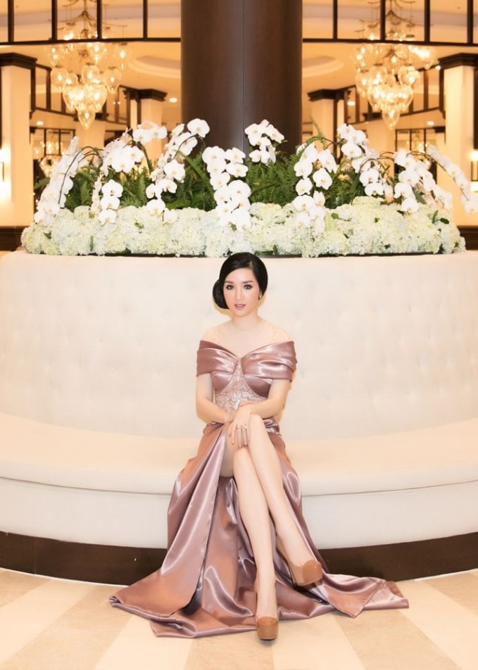 nhung giam khao cac cuoc thi hoa hau gay tranh cai hinh 2