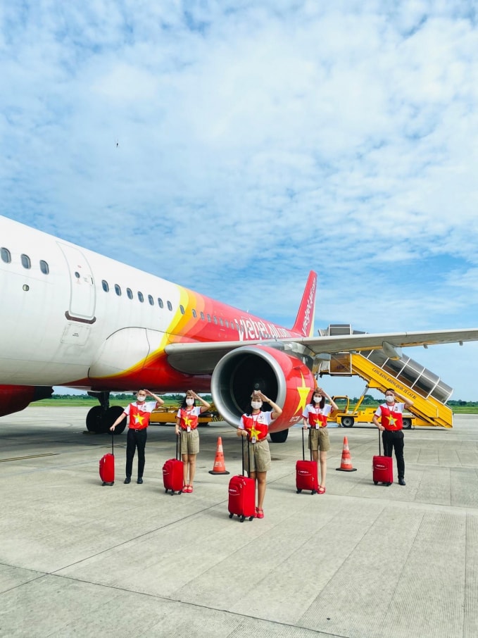 khoi phuc toan mang bay tu 21 10 vietjet mo ban ve cung nhieu khuyen mai tang phi xet nghiem covid 19 hinh 1