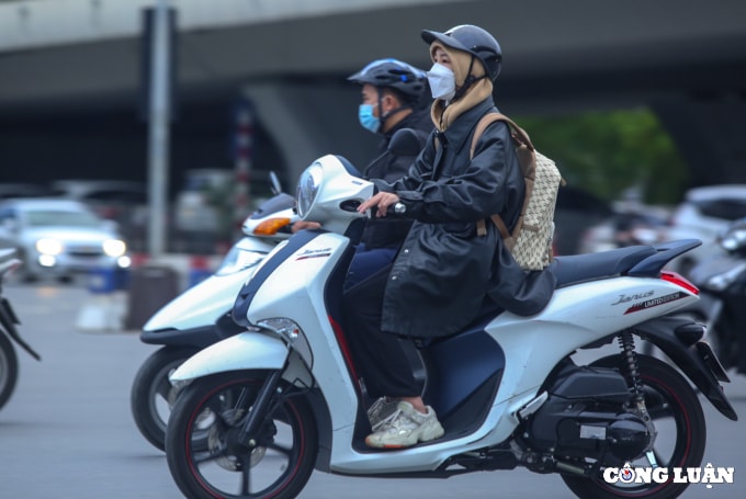 anh huong khong khi lanh nguoi dan ha noi co ro trong gio ret hinh 1