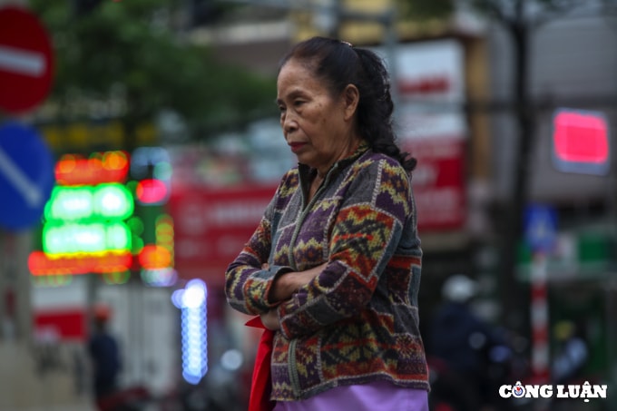 anh huong khong khi lanh nguoi dan ha noi co ro trong gio ret hinh 5