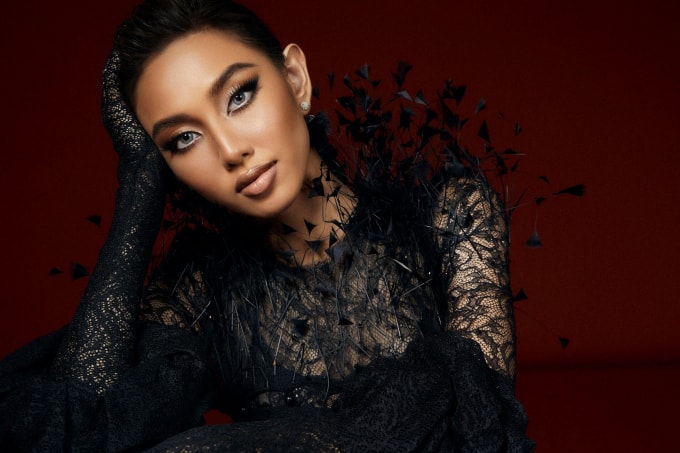 truoc them miss grand international thuy tien nong bong voi lan da nau hinh 3