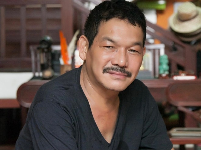 dao dien cua phim ngoc trong da qua doi vi dot quy hinh 1