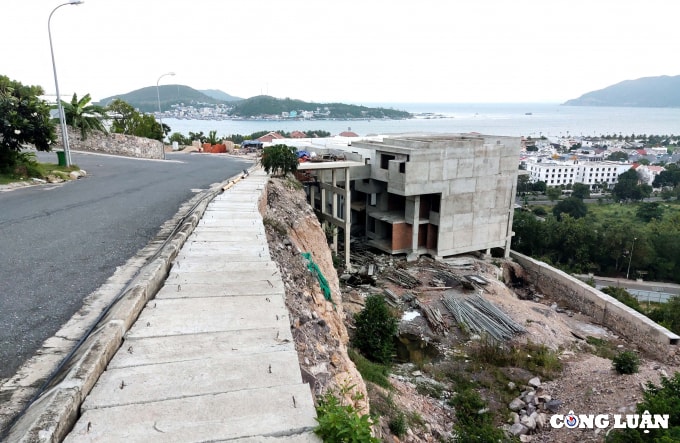 khoet nui chut xay dung biet thu trieu do o nha trang hinh 11