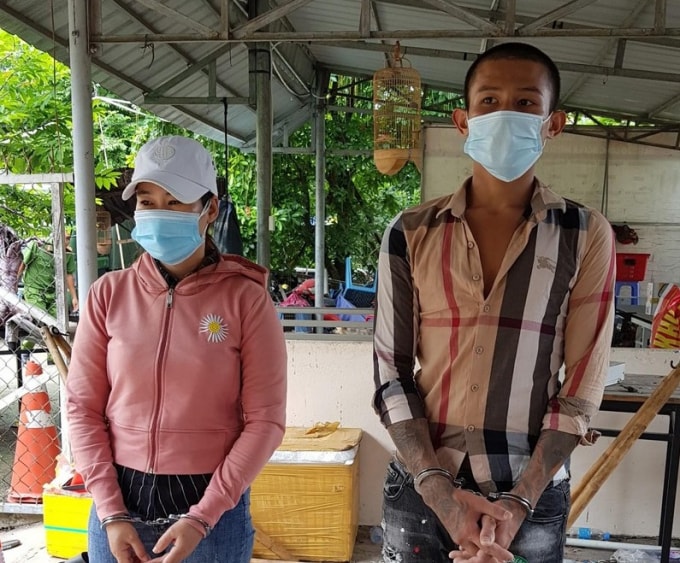 bat giu 2 doi tuong bi truy na do tron thi hanh an hinh su hinh 1