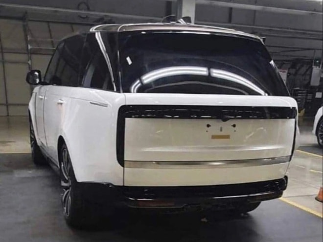 lo hinh anh thuc te cua range rover 2022 truoc ngay ra mat chinh thuc hinh 3