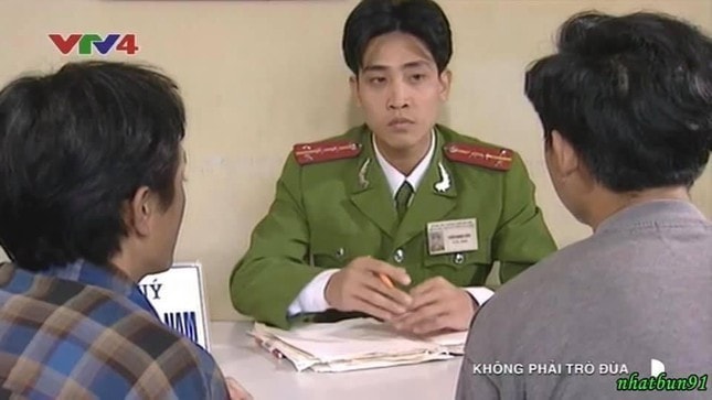 4 canh sat man anh viet gop mat trong huong vi tinh than hinh 3