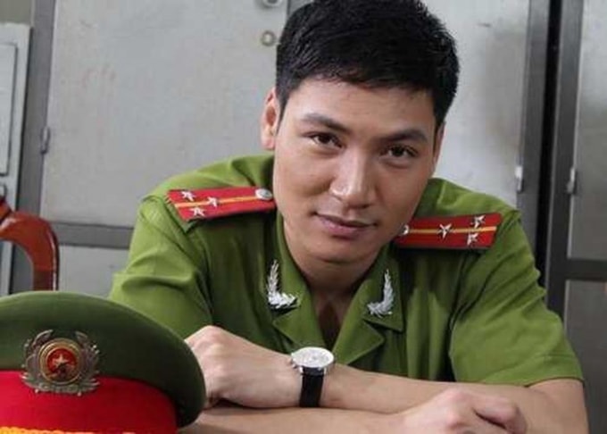 4 canh sat man anh viet gop mat trong huong vi tinh than hinh 5