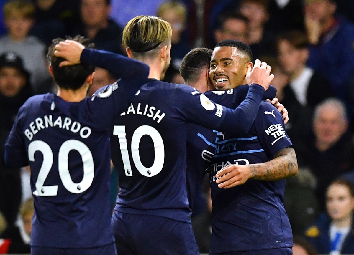 brighton 14 man city man city vuon len vi tri thu 2 tai premier league hinh 3