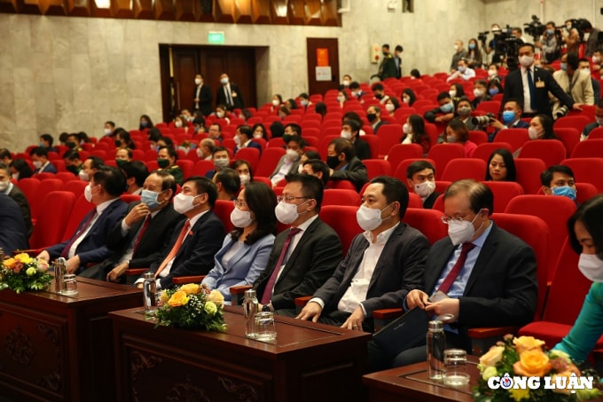 chu tich nuoc nguyen xuan phuc du le trao giai bao chi quoc gia lan thu xv nam 2020 hinh 7