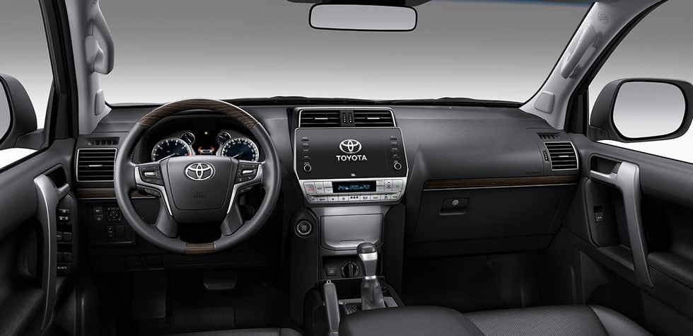 toyota viet nam gioi thieu land cruiser prado va fortuner 27at phien ban moi hinh 3