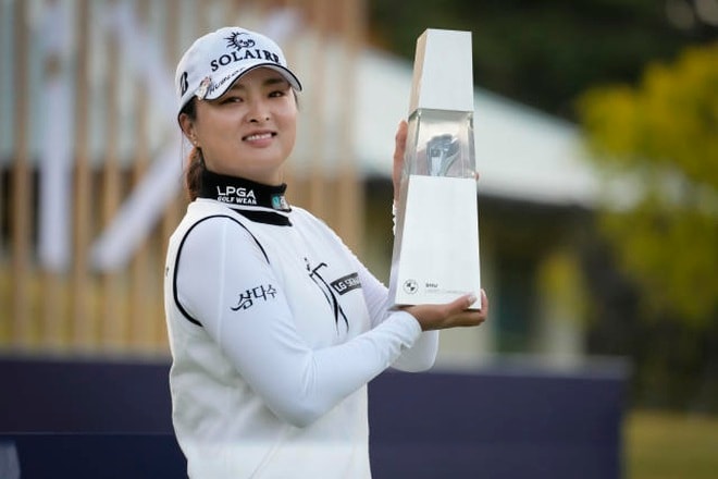 nu golfer han quoc ko jin young vo dich bmw ladies championship hinh 1