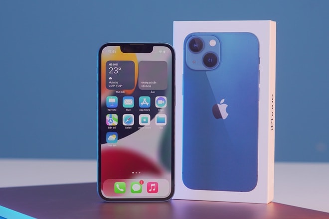 nguoi dung khong man ma voi mau iphone 13 mini hinh 2
