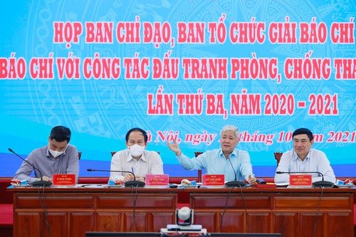 se vinh danh 45 tac pham tieu bieu ve dau tranh phong chong tham nhung tieu cuc lang phi hinh 1