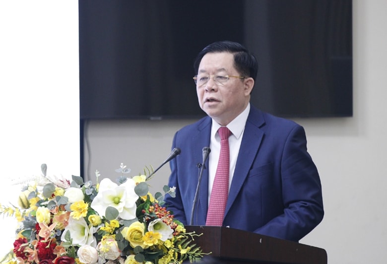 cac co quan thong tan bao chi la luc luong tien phong di dau trong dau tranh phan bac quan diem sai trai hinh 2