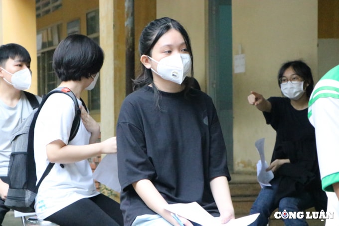 nhung hoc sinh dau tien duoc tiem vaccine ngua covid 19 o tp hcm hinh 5