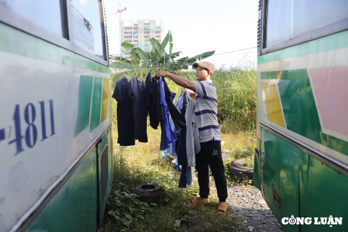 khong co tien ve que lan thue tro nhan vien ban ve song tren xe buyt suot 4 thang hinh 5