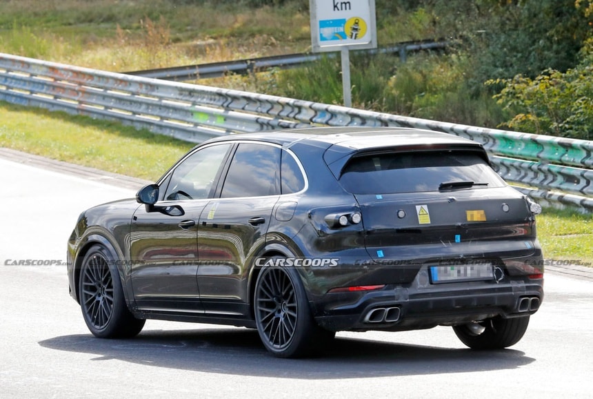 phat hien mau xe porsche cayenne 2022 duoc thu nghiem tren truong dua hinh 3