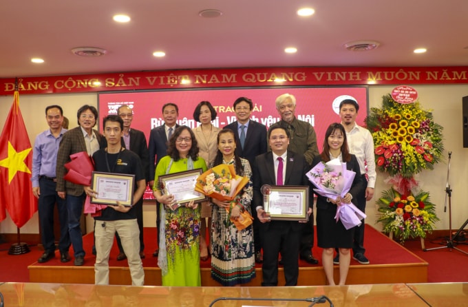 le trao giai bui xuan phai  vi tinh yeu ha noi lan thu 14 hinh 6