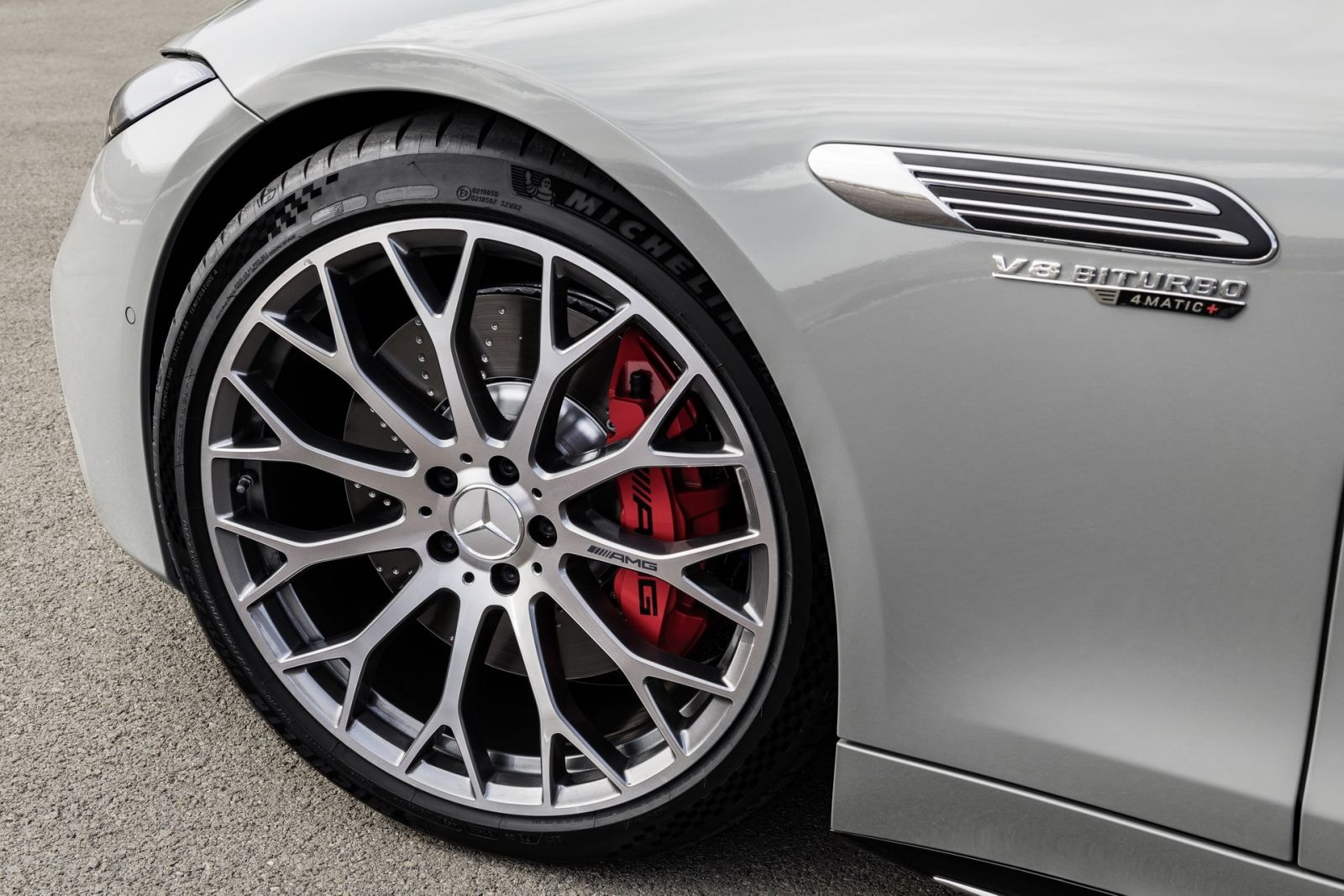 mercedes amg sl 2022 ra mat voi thiet ke moi gia ban chua cong bo hinh 4