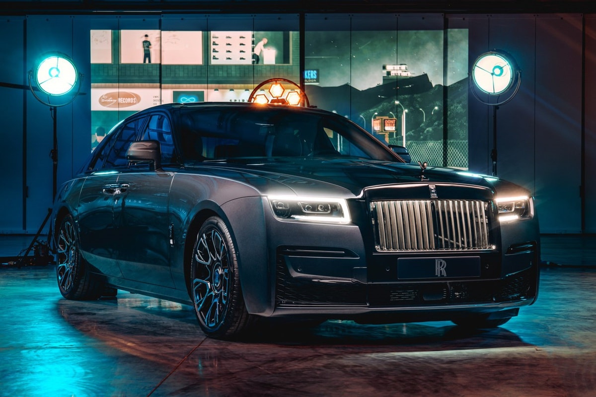 rolls royce ghost black badge 2022 duoc phu 45 kg nuoc son mau den hinh 3