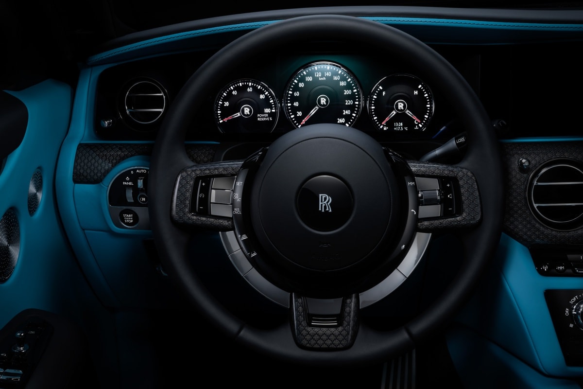 rolls royce ghost black badge 2022 duoc phu 45 kg nuoc son mau den hinh 6