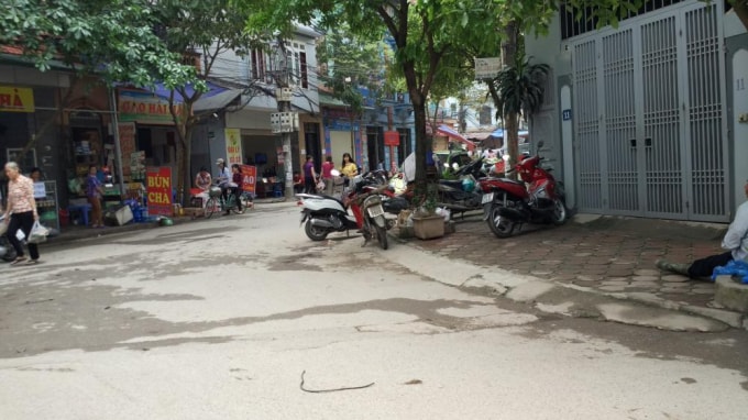 choang voi phien dau gia dat tai mai dich ha noi gia trung thau 3643 trieu dong m2 hinh 1